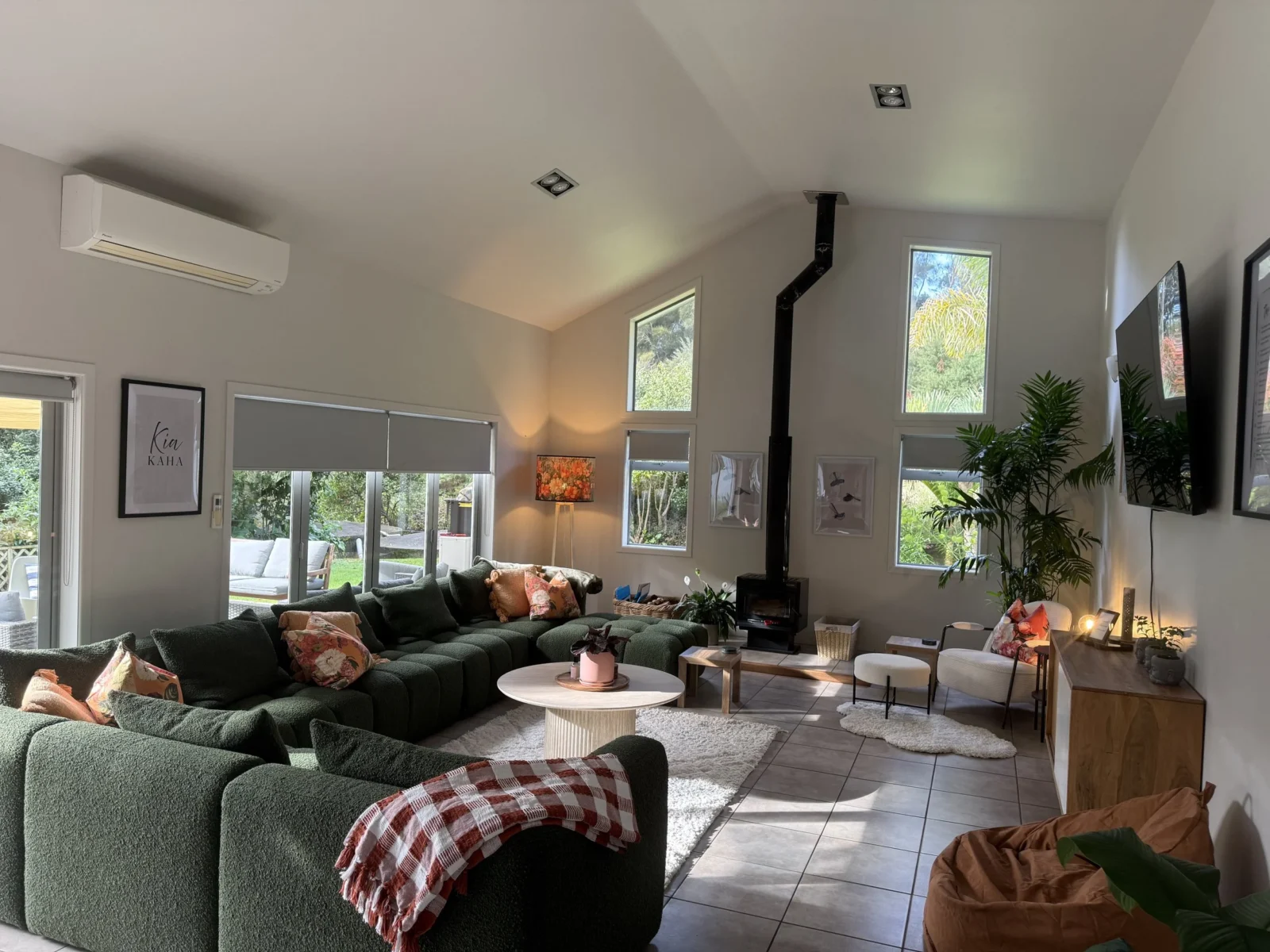 Communal living room, where guests can sit together and connections are made. A calm, serene and peaceful environment away from everyday triggers.